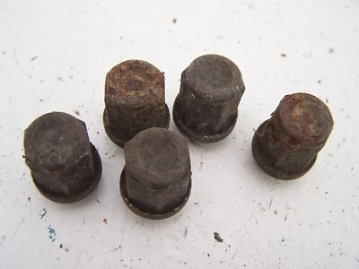 Tuercas de rueda Toyota Rav4 (1994-1997)  Foto 1 de 3