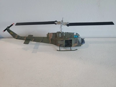 Corgi UH-1 Huey Helicopter 117th Aviation Co.  Iroquois US Army Vietnam 1:48 - Image 1 of 4