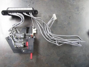 NEW EATON MAGNUM TRIP INDICATOR ASSEMBLY 1B93491G07 - Picture 1 of 3
