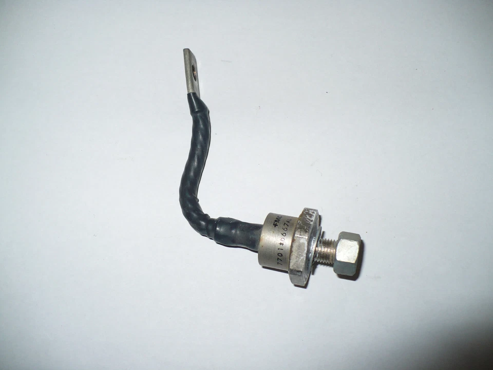 FMC D667AL гвоздики типа SCR, б/у - Изображение 1 из 1