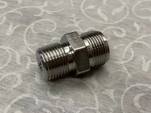 PARKER 6-6 FQ-SS UltraSeal to Male Pipe Stainless Steel Connector  3/8" X 3/8"  - Picture 1 of 3