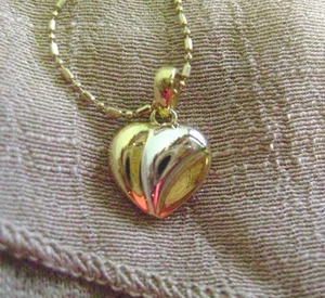 BEAUTIFULL DAINTY GOLD/SILVER TONE DELICATE "HEART" CHAIN PENDANT NECKLACE. - Picture 1 of 5