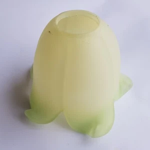 Blumenleuchte Lampenschirm Glas Blütenblätter Limette Zitronengrün Vintage - Bild 1 von 18