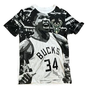 Giannis Antetokounmpo — Milwaukee Bucks UNK Graphic T-Shirt — Size Men’s Medium - Picture 1 of 3