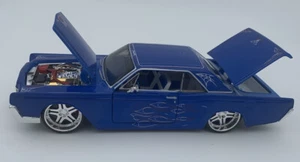Maisto 1966 Lincoln Continental 1:26 Scale Die Cast Metal Car  #3 - Picture 1 of 5