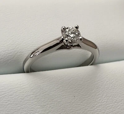 Anillo solitario de platino con diamantes Cartier 1895 Foto 1 de 4