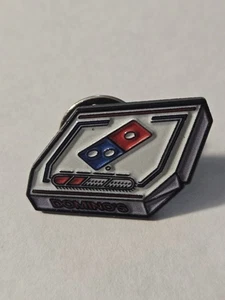 Domino's Pizza "Tracker" EMAILLE Hutnadel, Shirt Pin 🍕 Pizzakarton - Bild 1 von 2