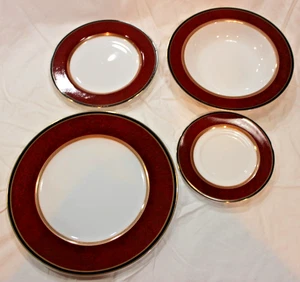 PTS International Interiors Fifth Ave Rubí Porcelana Fina 4 Piezas Platos Tazón Salsa - Imagen 1 de 5