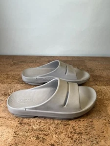 OOFOS Unisex OOahh Deporte Post Run Recuperación Slide Sandalia Bronceada M7/W9 Euro 40 - Imagen 1 de 6