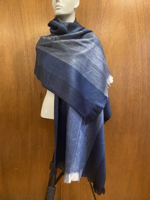 Capa envolvente chal bufanda mezcla lana alpaca. Azul Claro 72"x24" Hecho en Ecuador Foto 1 de 4