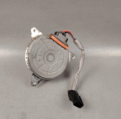 HONDA CRZ FIT 1.5L INSIGHT 1.3L RADIATOR FAN MOTOR ASSEMBLY 19030-RB0-014 - Image 1 of 4