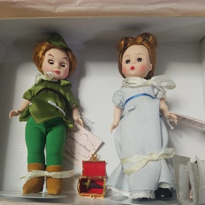 Muñecas Madame Alexander Peter Pan y Wendy RARAS con Campanilla No. 42620 Nuevo Foto 1 de 4