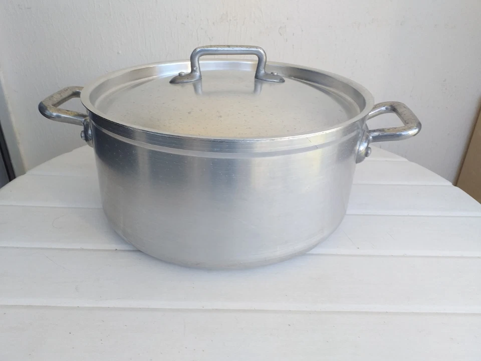 Faitout  BOURGEAT aluminium Diametre. 32 cm BE - Photo 1/2