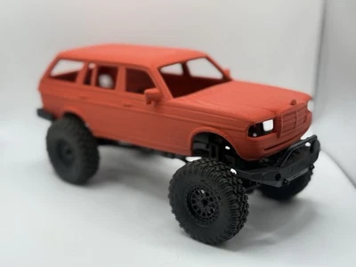 SCX24 1/24 Mercedes W123 Wagon Body C-10 Wheelbase - Image 1 of 4