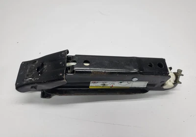 VW Golf 6 Variant   Wagenheber Gelenkwagenheber  1K0011031AB  (01) - Bild 1 von 4