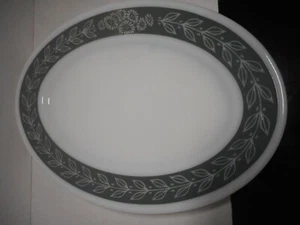 Corning Decor Grecian Gray Laurel Leaf #703 Milk Glass Dinner Ware Plates 9"  - Picture 1 of 11