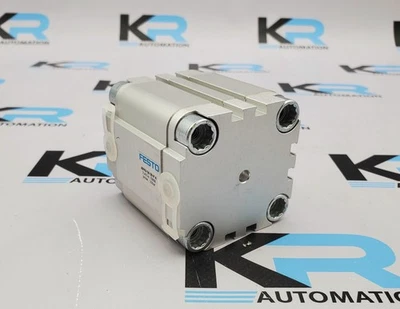 Cilindro compacto Festo ADVU-50-30-P-A PLC 30mm carrera 50mm diámetro pistón Foto 1 de 4