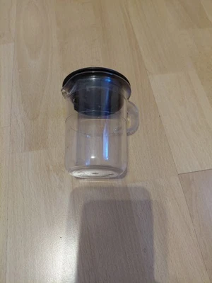 Tupperware Milchkännchen mit Deckel - Bild 1 von 3