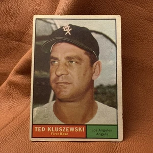 1961 Topps - Ted Kluszewski #65 - See Pics - Picture 1 of 7
