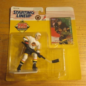 Pavel Bure 1995 SLU Starting Lineup Hockey Figure NIP NHL Vancouver Canucks - Picture 1 of 2