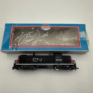 MODEL POWER 6841 HO CANADIAN NATIONAL ALCO RS-2 DIESEL LOCOMOTIVE #3900 - EX++ - Picture 1 of 20