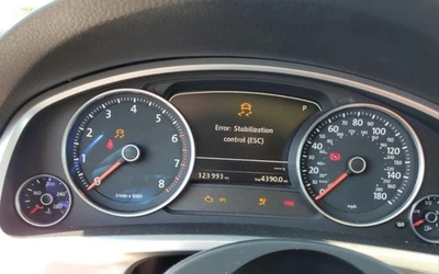 Touareg 2015-2016 OE velocímetro calibre grupo 123 k millas Volkswagen Foto 1 de 4