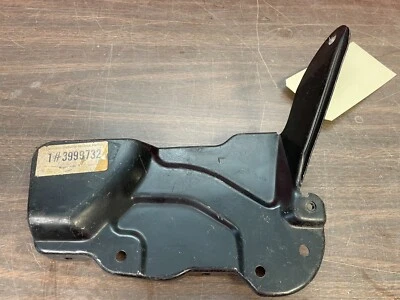 1973 1974 1975 CHEVY MONTE CARLO RH SUPORTE DE MONTAGEM DE GRADE NOS GM 423 - Imagem 1 de 3