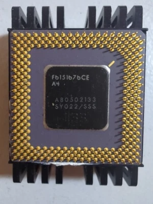 Vintage Intel Pentium 133MHz A80502133 CPUs SY022 Ceramic Gold W/Heat Sink  - Image 1 of 4