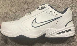 Nike Air Monarch IV Bianco Sneakers Uomo Tg 10 4E Allenamento Cross Palestra 415445-102 - Foto 1 di 11