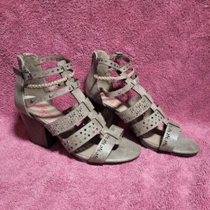 Ladies "NEW" Decorative Straps Zipper Closure Shoes By JELLYPOP - Size 7 1/2M - Picture 1 of 9