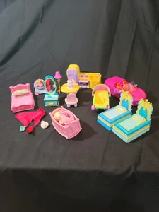 Mattel Barbie Puppenhaus Möbel Set mit extra Zubehör (28) Teile insgesamt EUC - Bild 1 von 12