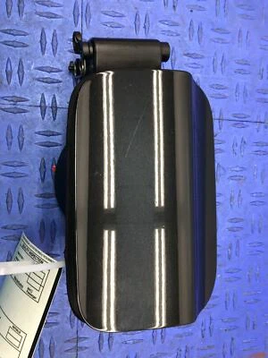 2009 - 2015 BMW 750LI F02 ТОПЛИВНЫЙ БАК НАПОЛНИТЕЛЬ ДВЕРИ ЧЕРНЫЙ САПФИР МЕТАЛЛИЧЕСКИЙ LWB - Изображение 1 из 4