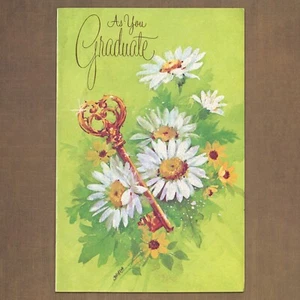 Unused Vintage 1977 ALAN CHIARA American Greetings Graduation Card, Daisies Key - Picture 1 of 6