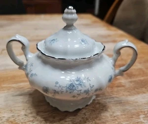 ZUCCHERIERA VINTAGE JOHANN HAVILAND BAVARIA GERMANIA GHIRLANDA BLU CON COPERCHIO - Foto 1 di 10