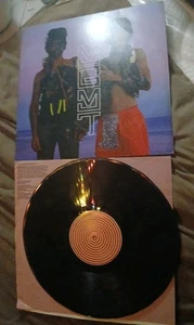 MGMT - Oracular Spectaclar VINYL 2008 W-710512 Orig Black Record Spiralled Label - Picture 1 of 8