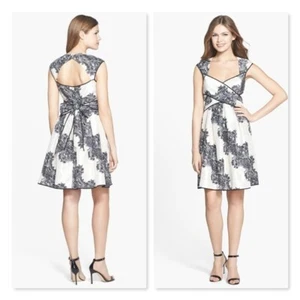 Jessica Simpson Cross Front Fit & Flare Printed Dress Size 2 - Picture 1 of 8