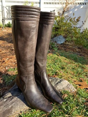 Женские сапоги до колена Cole Haan — коричневая кожа — сделано в Бразилии — размер США 8,5 - Изображение 1 из 4