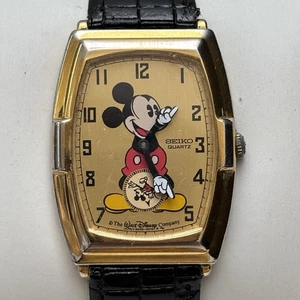 Orologio Vintage Seiko Quarzo Topolino 2K03-5009 Walt Disney Serbatoio Tono Oro - Foto 1 di 9