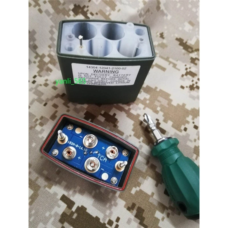 Estuche de batería TCA PRC 152A caja verde para radio TCA AN/PRC-152A sin batería nuevo 1 pieza Foto 1 de 3