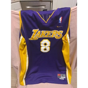 Camiseta de baloncesto Nike Kobe Bryant visitante de los Lakers para hombre talla L - Imagen 1 de 3