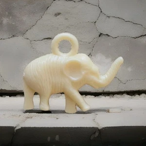 De colección Elefante Blanco Celuloide Dije Galleta Jack Gumball Premio Juguete Premium 1" - Imagen 1 de 3
