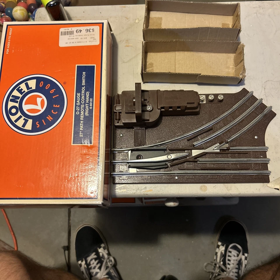 Lionel 6-5122 027(Right Hand) and LIONEL 6-5121 027 (Left Hand) both for one $