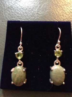 Beautiful Hallmarked Silver 10ct Chemin Opal & 1ct Peridot Drop Ear Rings - Image 1 of 4
