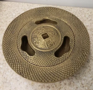 Vintage Japanese Nambu Tekki Cast Iron Incense Burner Asian Ashtray - Picture 1 of 8
