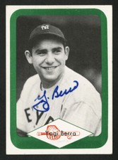 1975 SHERATON GREAT PLAINS GREATS #22 YOGI BERRA AUTOGRAPHED HQ SIGNED FELT TIP 