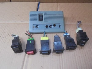 MITSUBISHI SHOGUN 1996 SUNROOF / R/D LOCK / HAZARD / DEFROST PLUS MORE SWITCHES - Picture 1 of 7