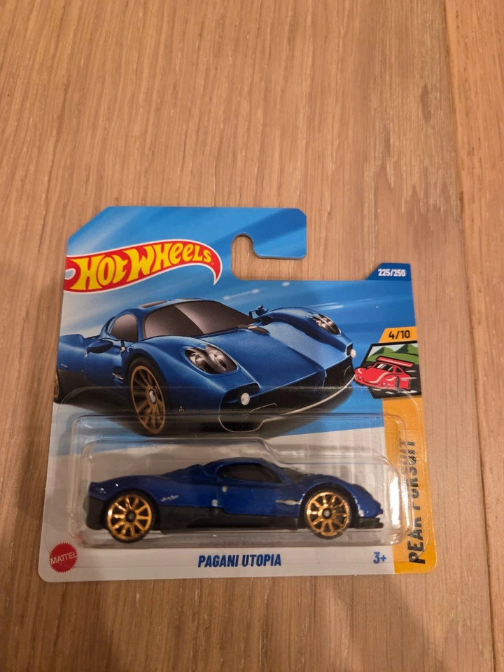 Tarjeta corta Hot Wheels 2025 Basic Pagani Utopia Foto 1 de 1