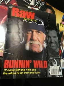 WWF WWE RAW Magazine MAY 2002 Hulk Hogan - Picture 1 of 2