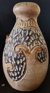 Modern 10" Hand Made Thailand Carved Beige Blue Volcano Lava Ocean Waves Vase - Picture 1 of 6