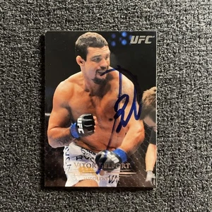 Vitor Belfort Signed 2011 Topps Round UFC Signed On card Auto See Pics.. - Picture 1 of 3